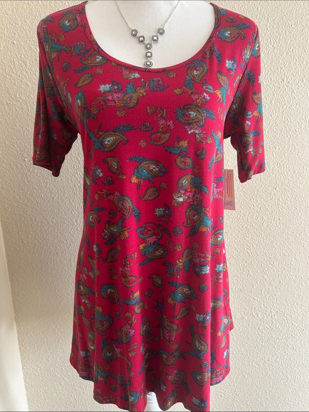 LuLaRoe Dark Red Paisley Oversized Scoop Neck Short Sleeve Top